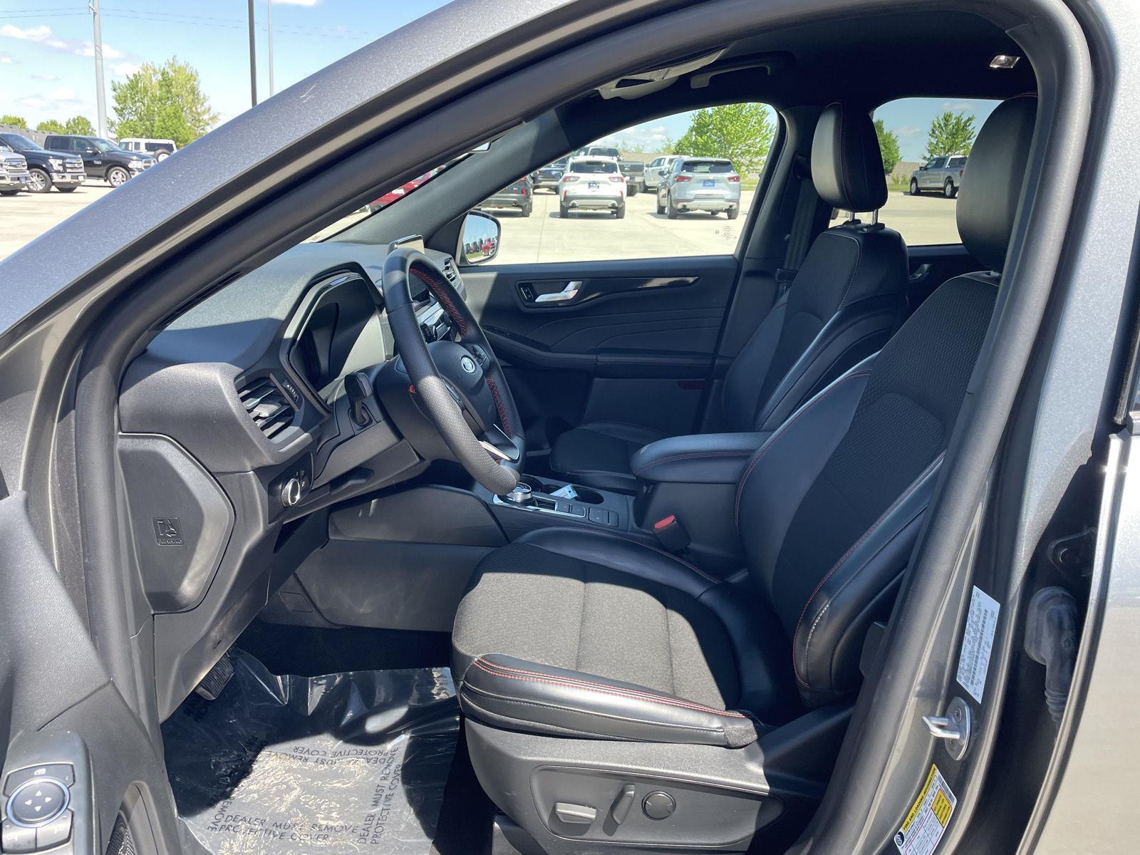 Used 2025 Ford Escape for sale in Lincoln NE