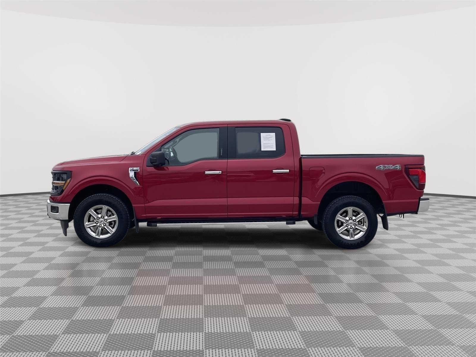 Vehicle photo 2