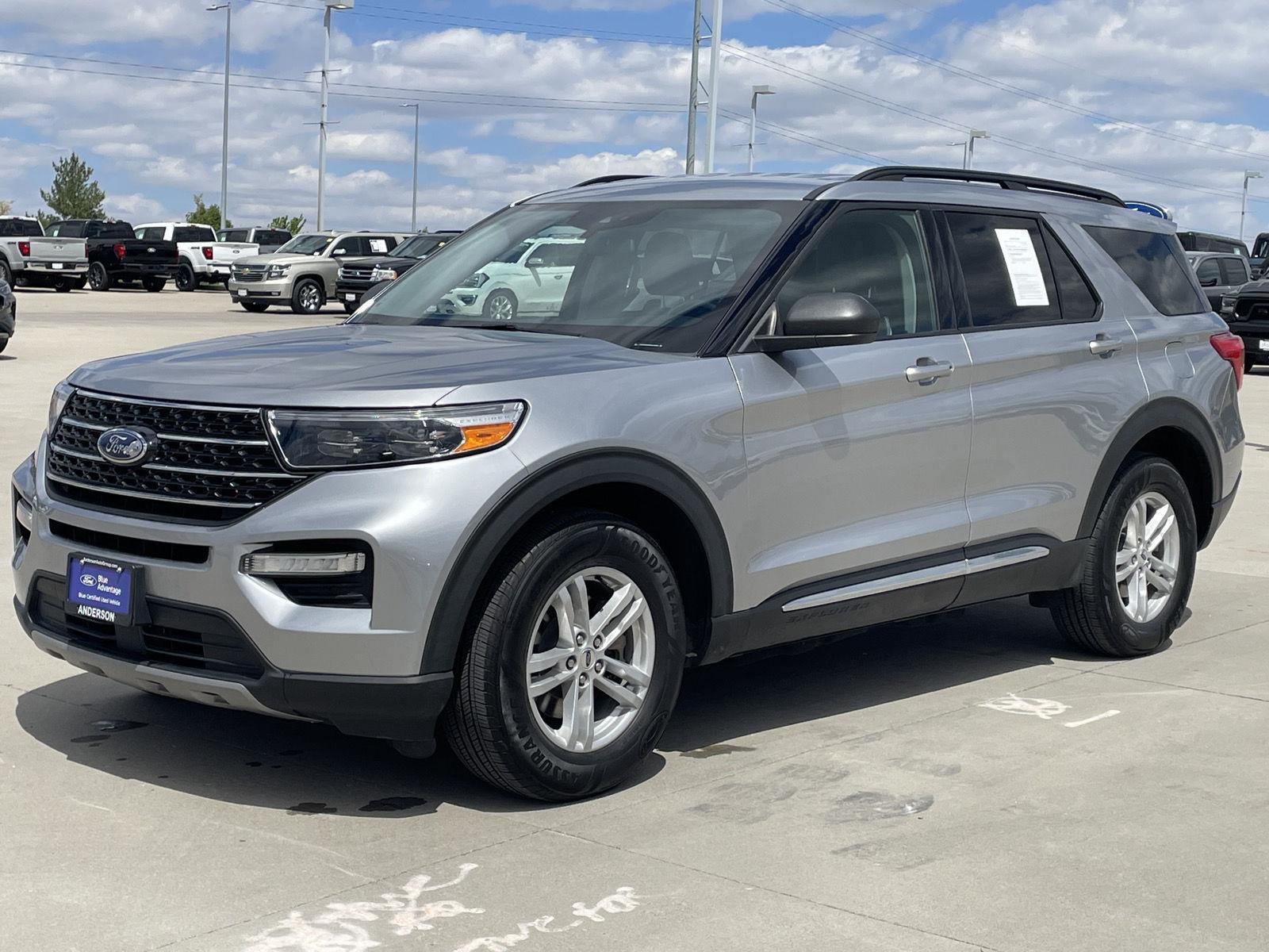 Iconic Silver 2021 Ford Explorer XLT AWD SUV / Crossover All-Wheel Drive Automatic