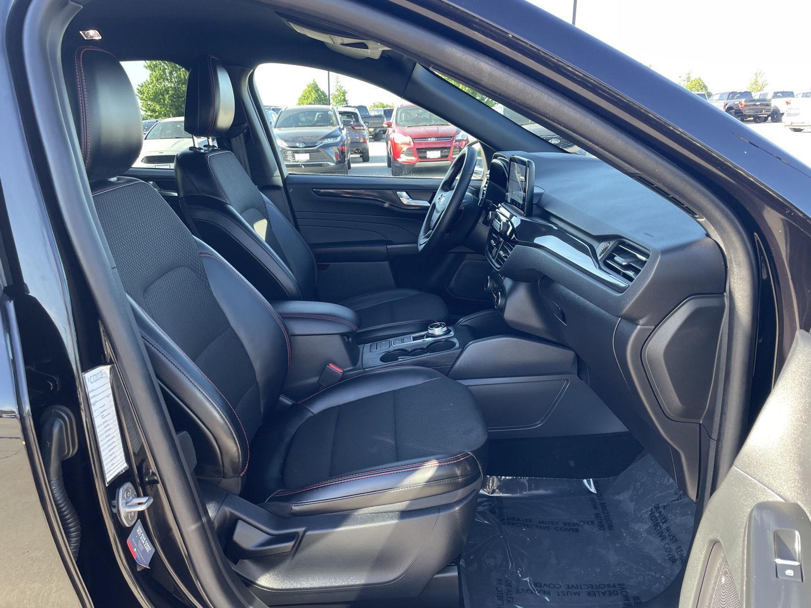 Used 2025 Ford Escape for sale in Lincoln NE