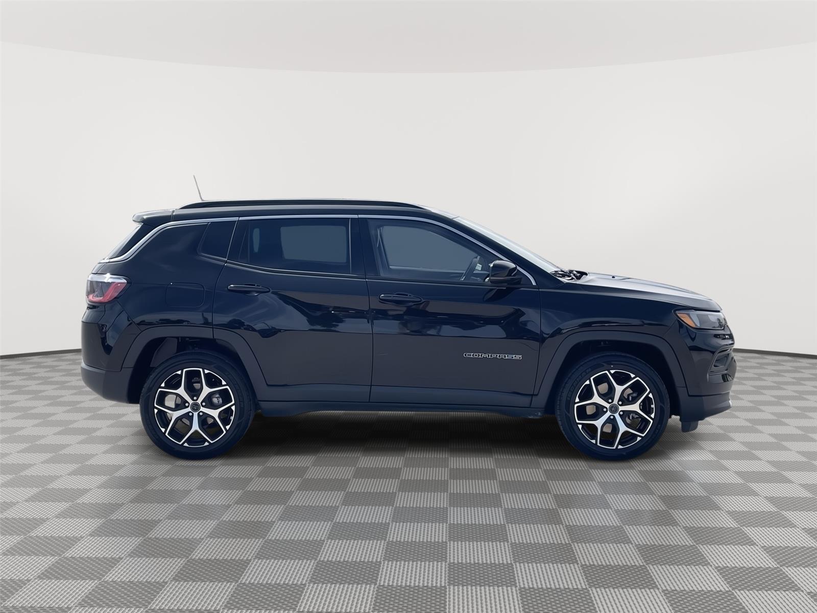Used 2025 Jeep Compass for sale in Lincoln NE