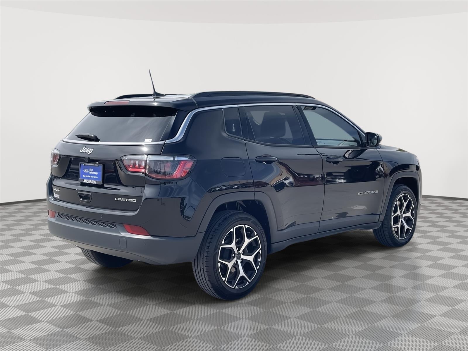 Used 2025 Jeep Compass for sale in Lincoln NE