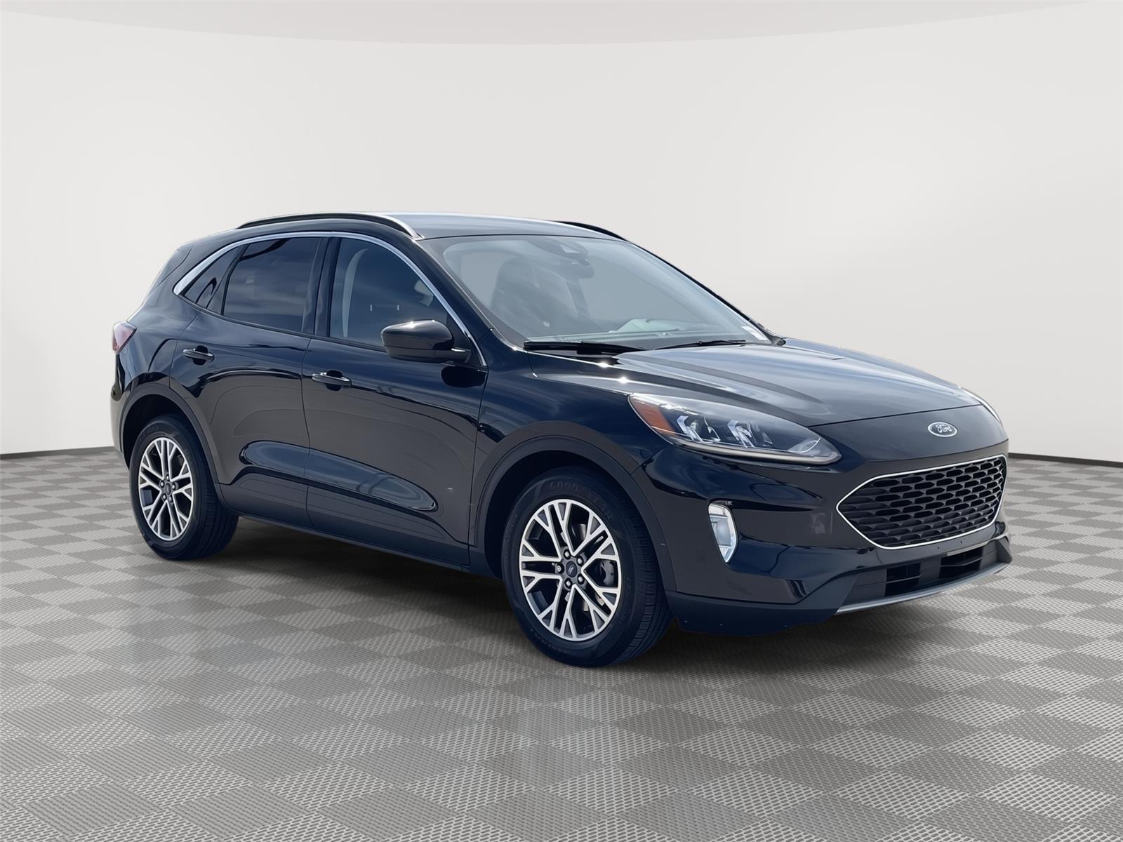 Used 2022 Ford Escape for sale in Lincoln NE