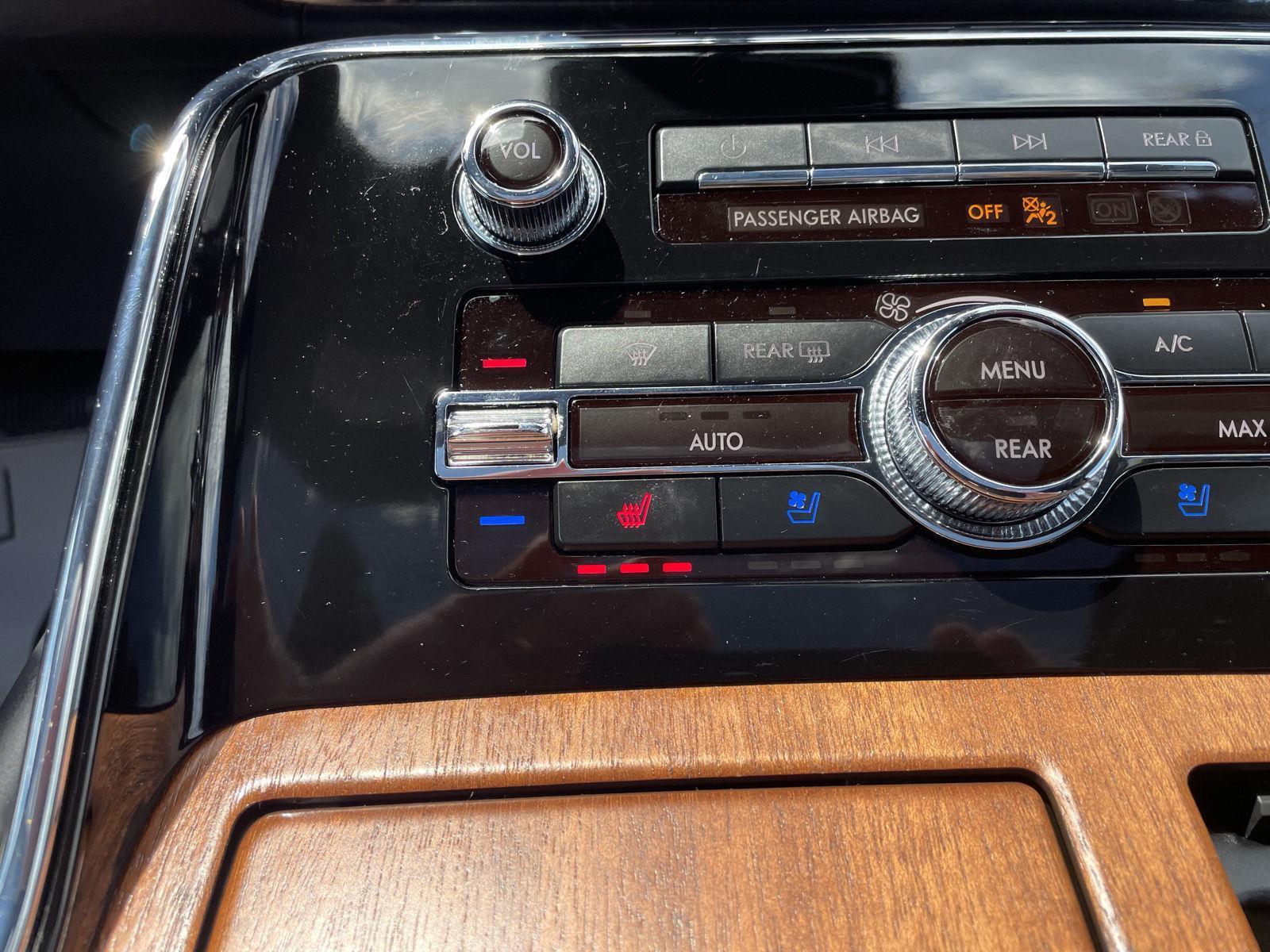 Used 2023 Lincoln Navigator for sale in Lincoln NE