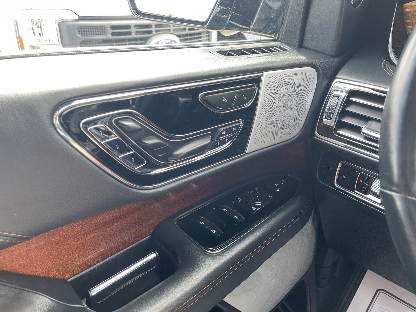Used 2023 Lincoln Navigator for sale in Lincoln NE