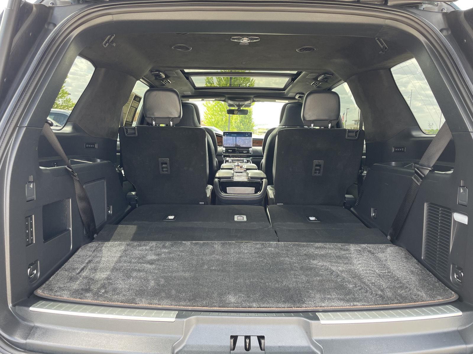 Used 2023 Lincoln Navigator for sale in Lincoln NE