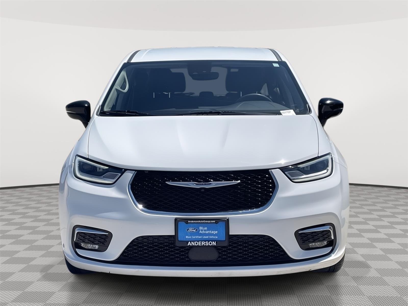 Used 2024 Chrysler Pacifica for sale in Lincoln NE