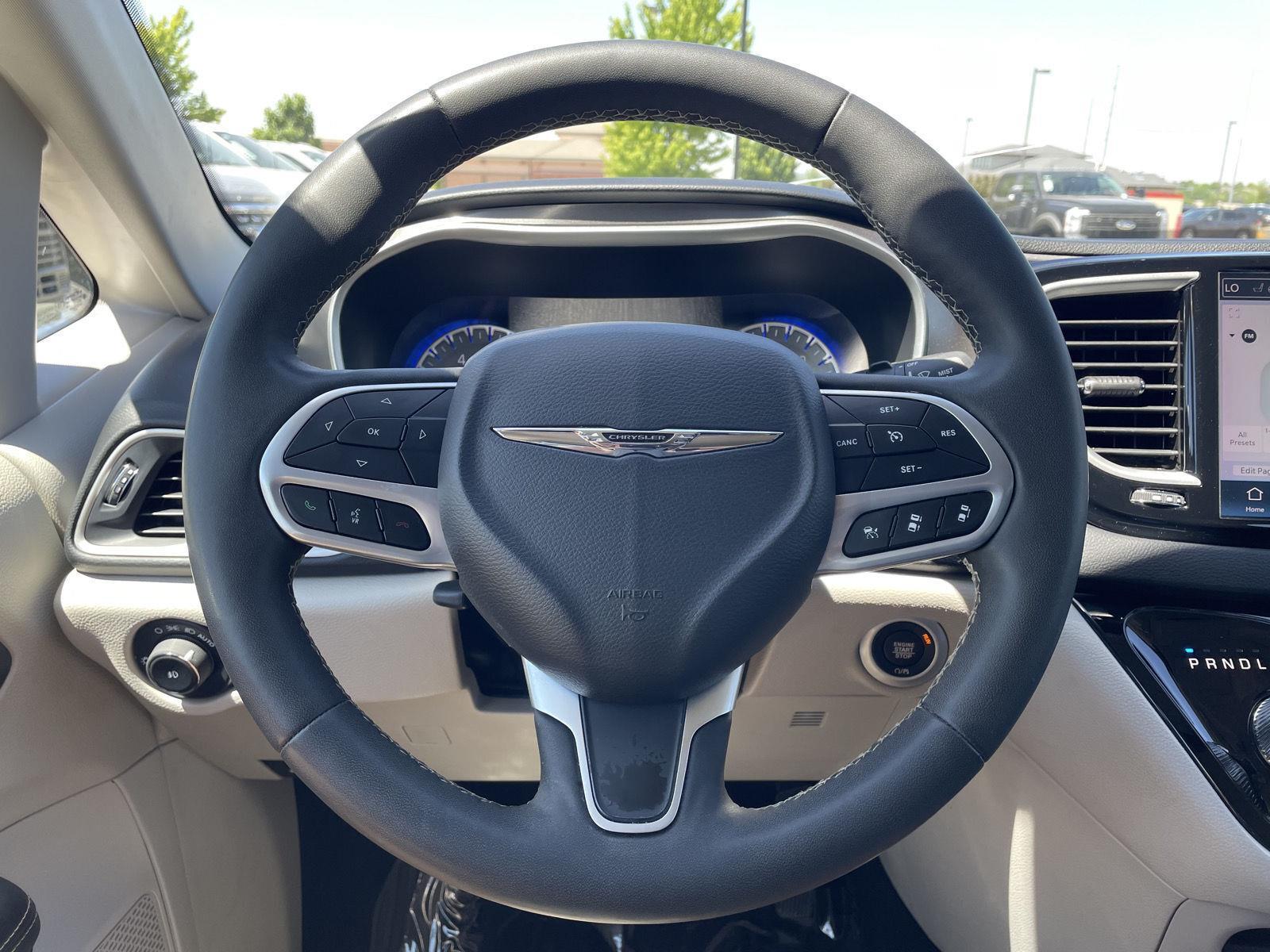 Used 2024 Chrysler Pacifica for sale in Lincoln NE