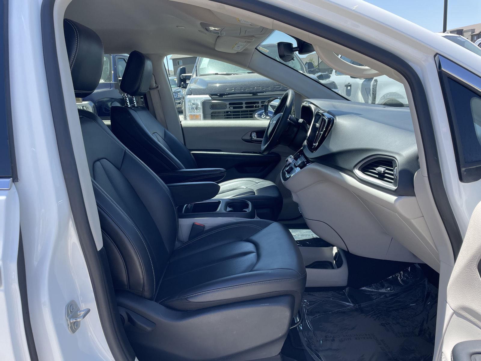 Used 2024 Chrysler Pacifica for sale in Lincoln NE