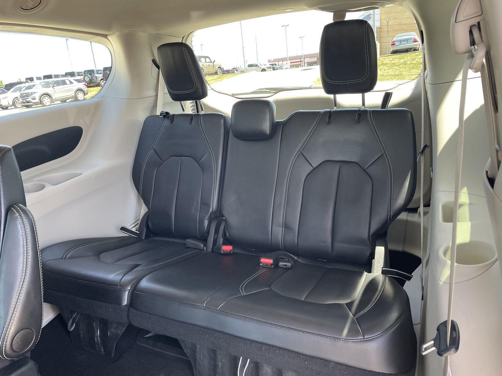 Used 2024 Chrysler Pacifica for sale in Lincoln NE