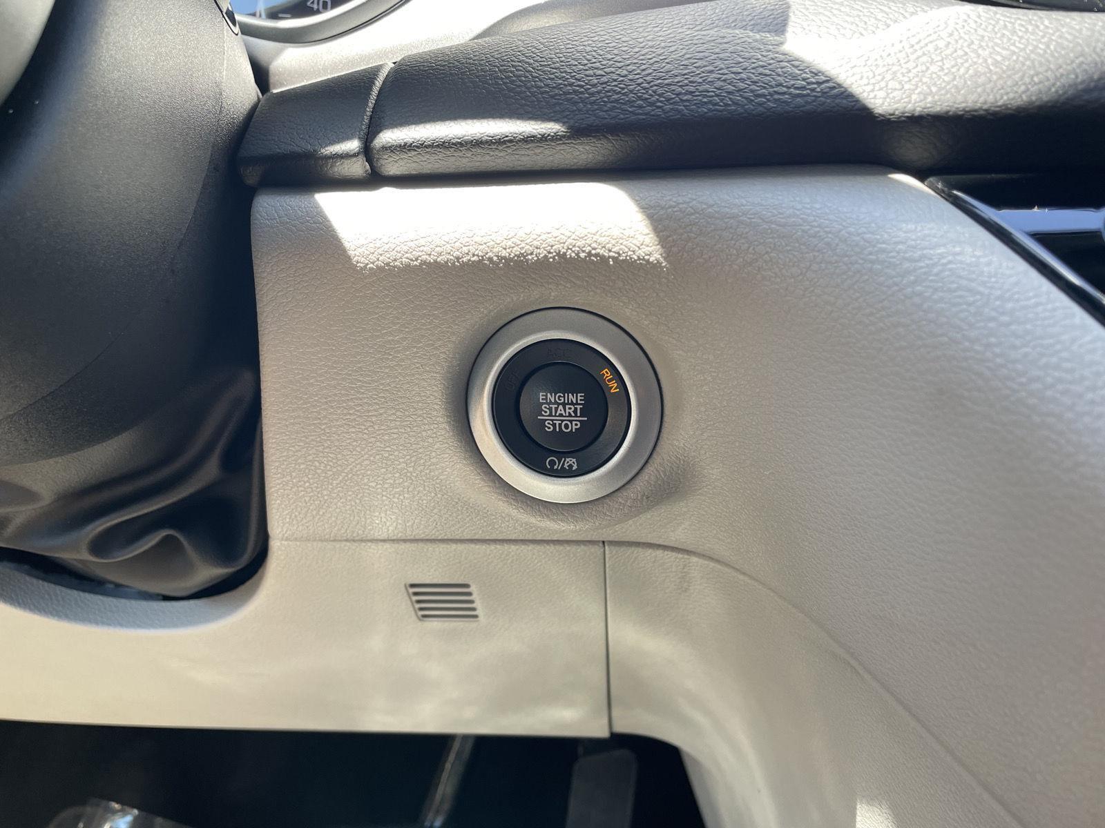 Used 2024 Chrysler Pacifica for sale in Lincoln NE