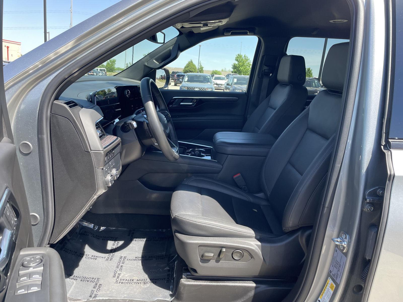 Used 2025 Chevrolet Suburban for sale in Lincoln NE