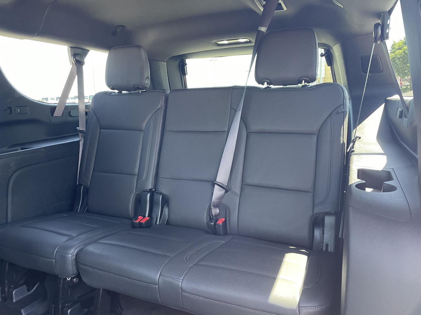 Used 2025 Chevrolet Suburban for sale in Lincoln NE