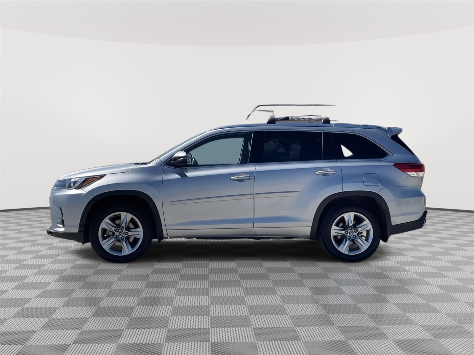 Used 2018 Toyota Highlander for sale in Lincoln NE