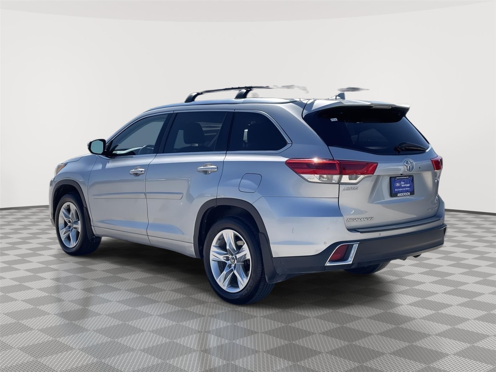 Used 2018 Toyota Highlander for sale in Lincoln NE