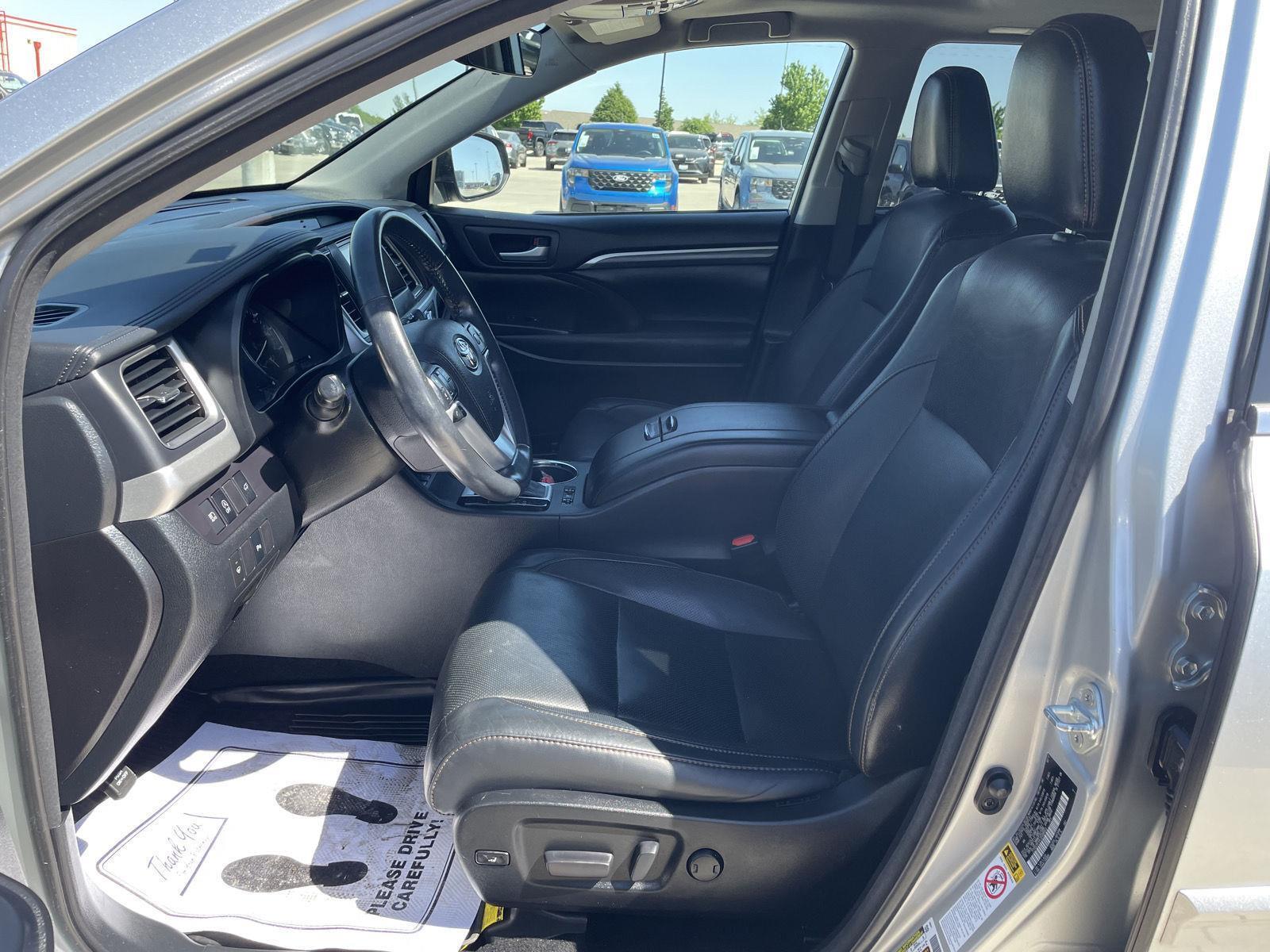 Used 2018 Toyota Highlander for sale in Lincoln NE