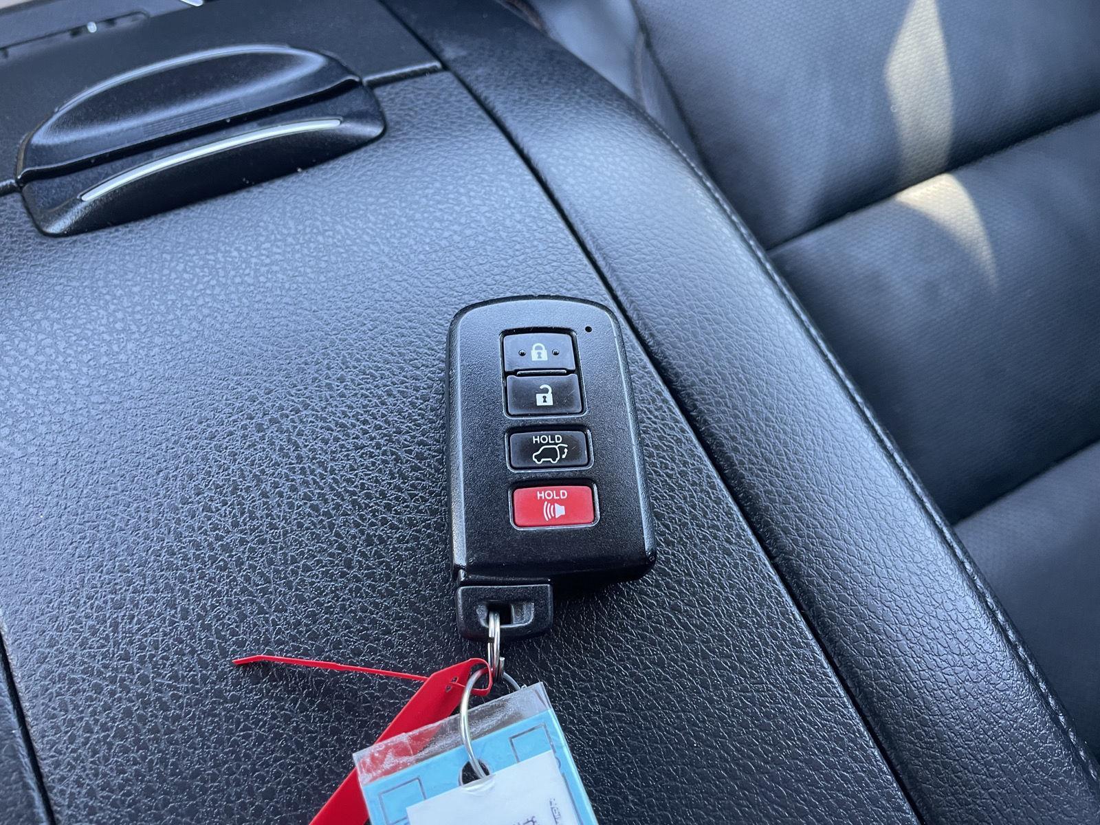 Used 2018 Toyota Highlander for sale in Lincoln NE