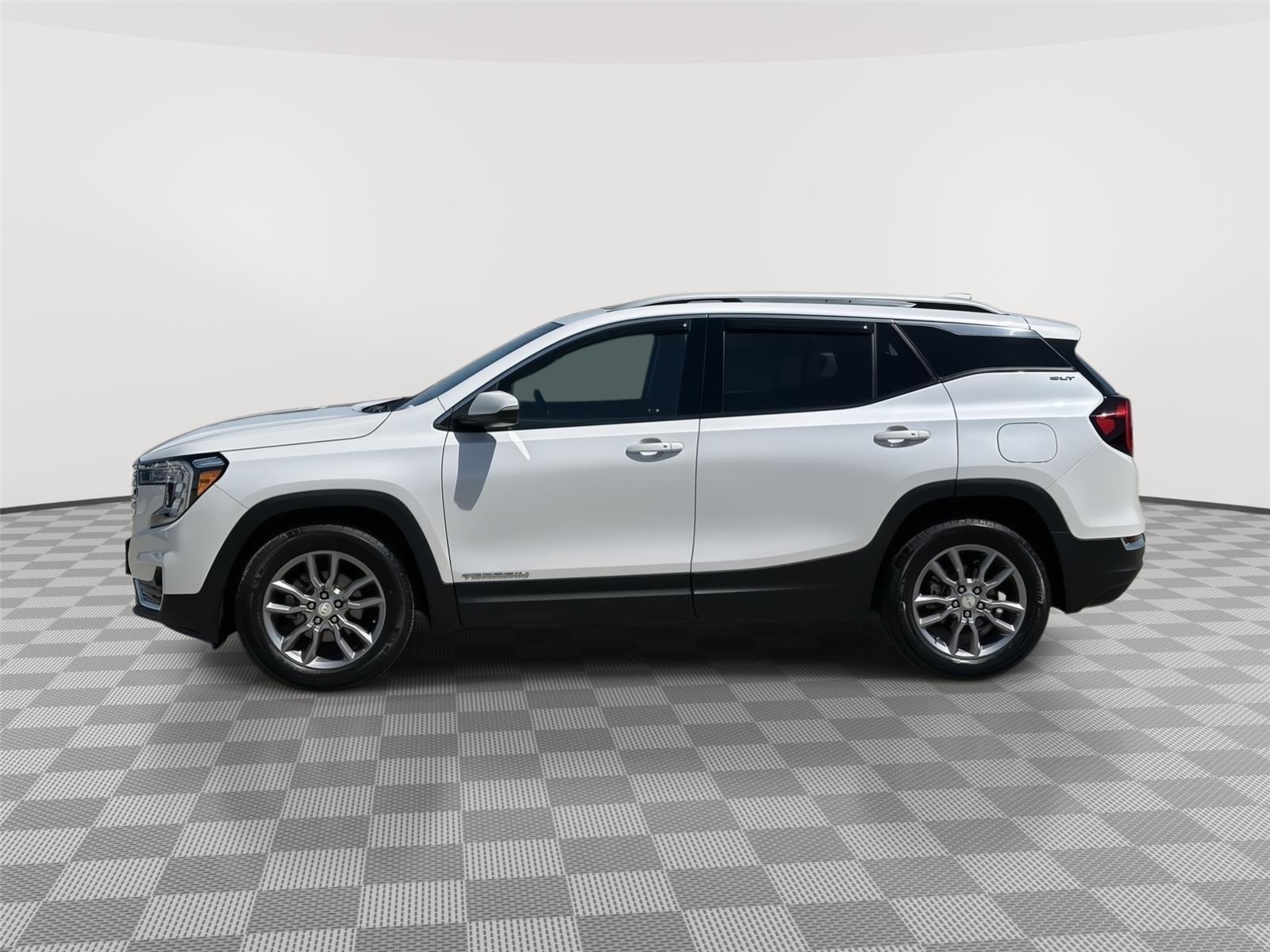 Used 2022 GMC Terrain for sale in Lincoln NE