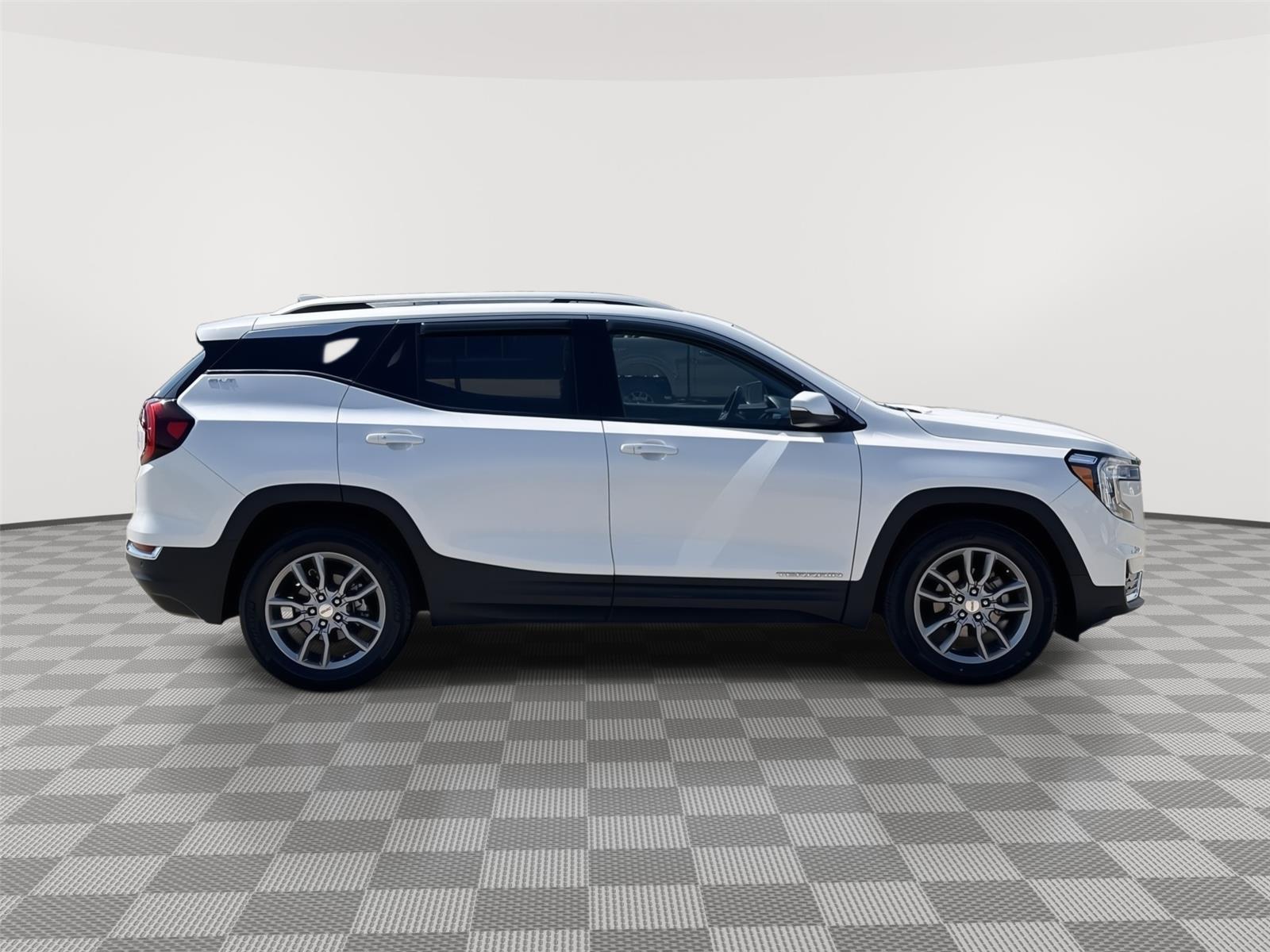 Used 2022 GMC Terrain for sale in Lincoln NE