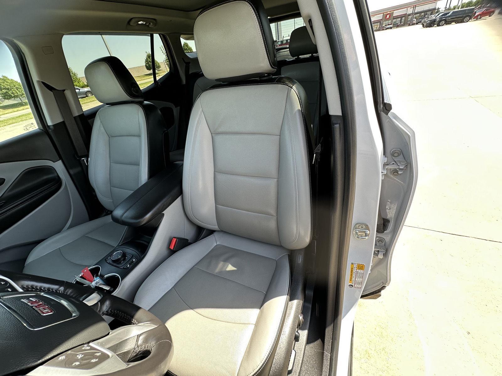 Used 2022 GMC Terrain for sale in Lincoln NE