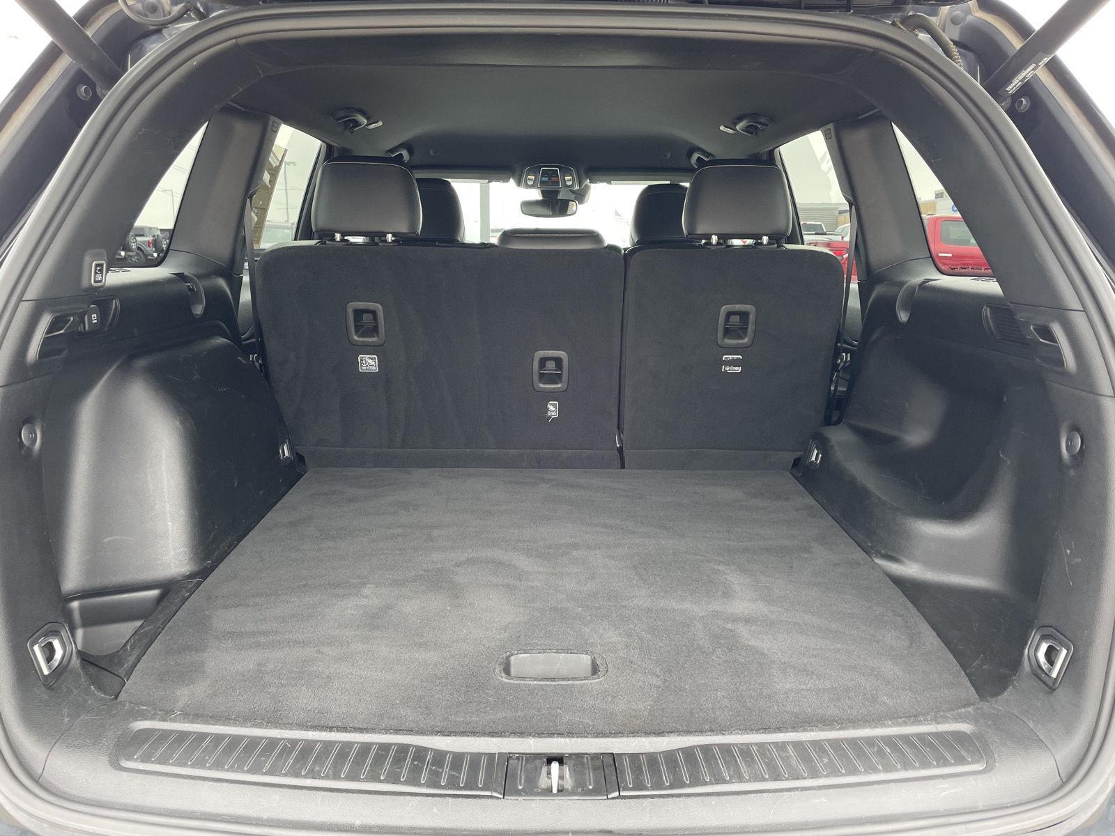 Vehicle photo 35