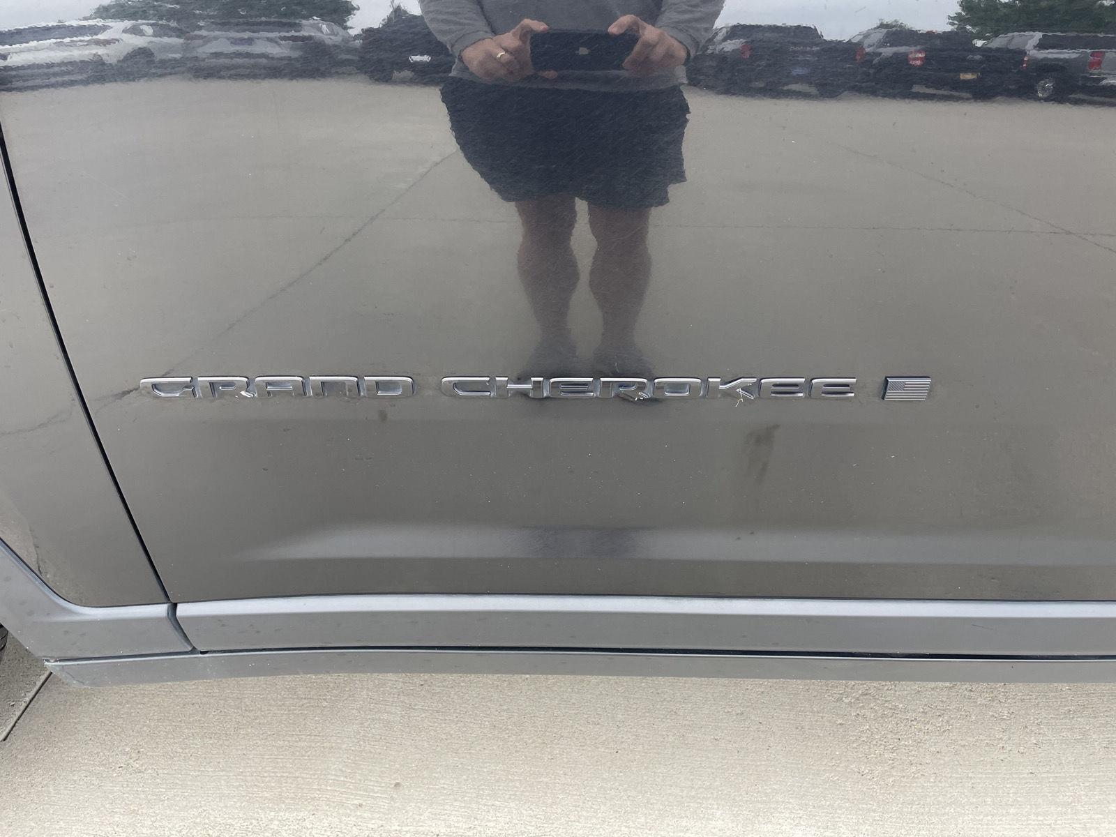 Vehicle photo 37