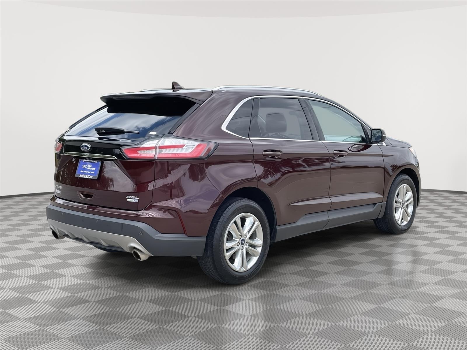 View vehicle photo 7