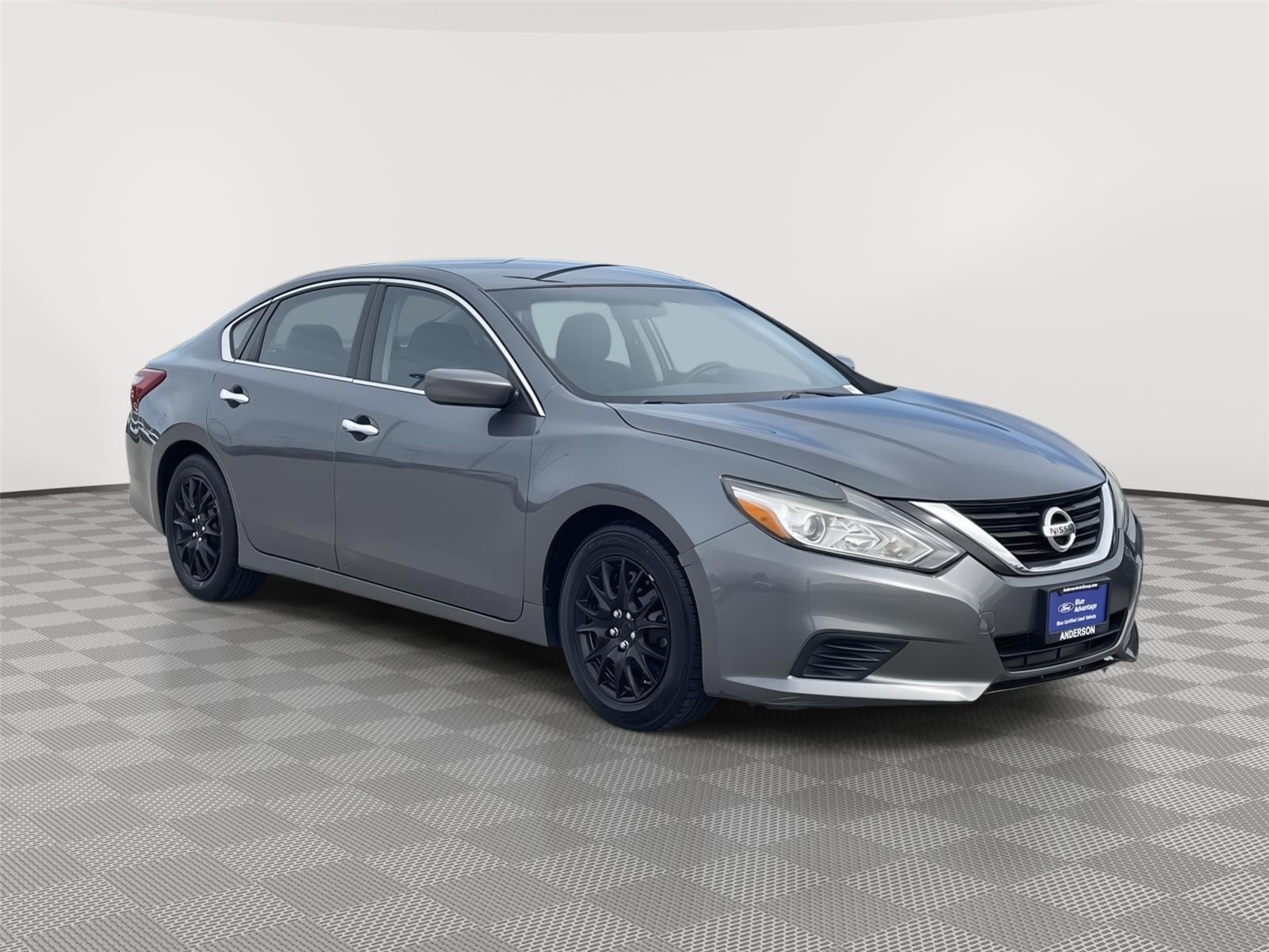 Used 2018 Nissan Altima for sale in Lincoln NE