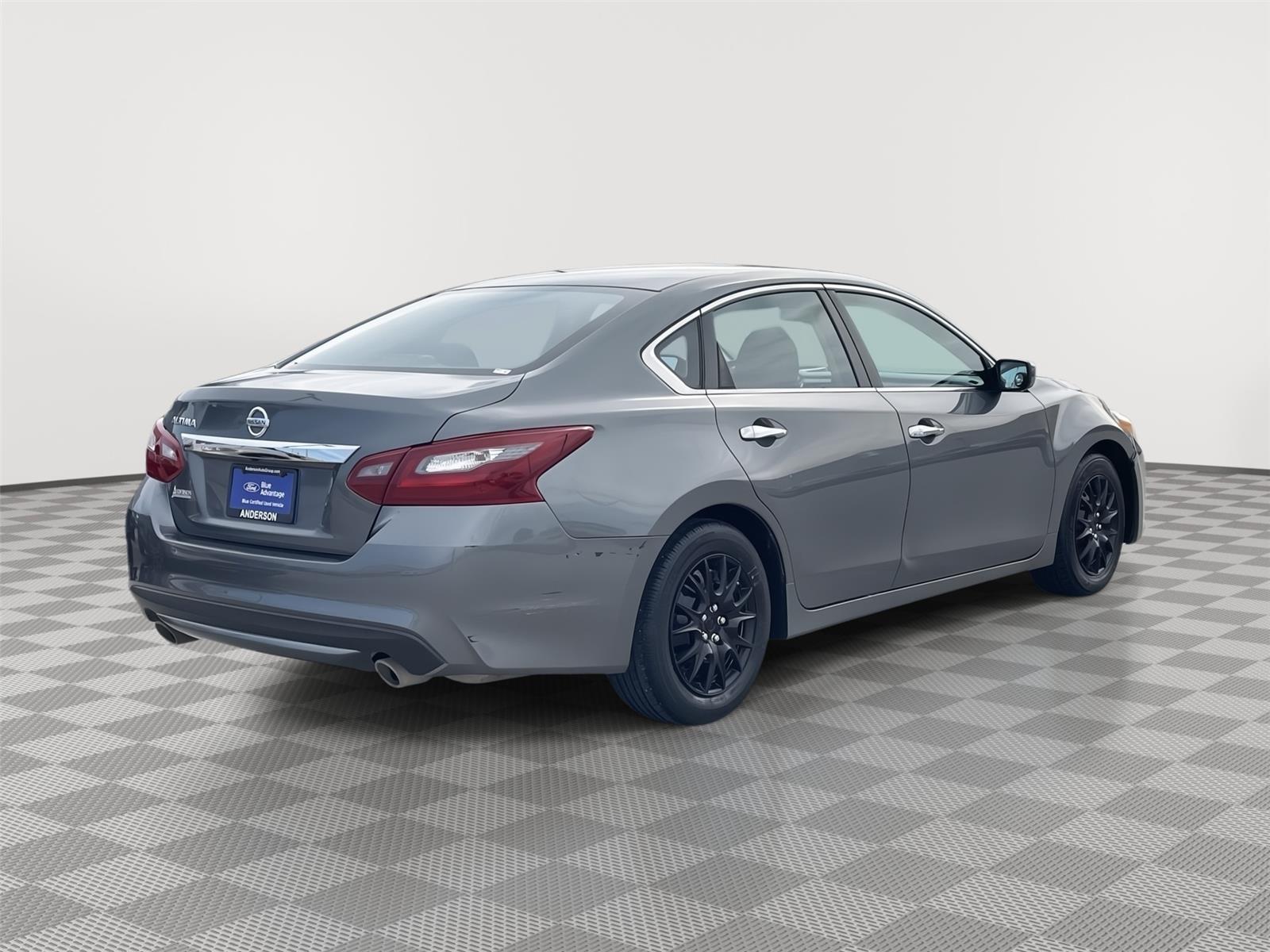Used 2018 Nissan Altima for sale in Lincoln NE