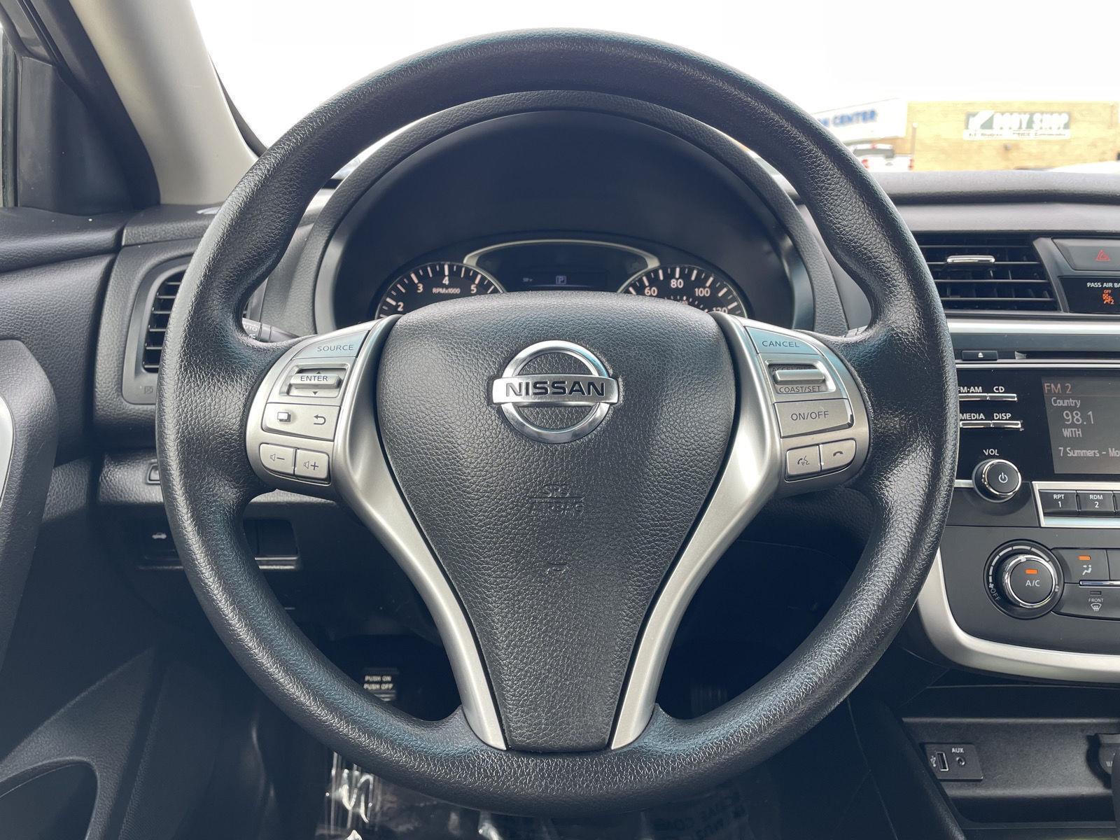 Used 2018 Nissan Altima for sale in Lincoln NE