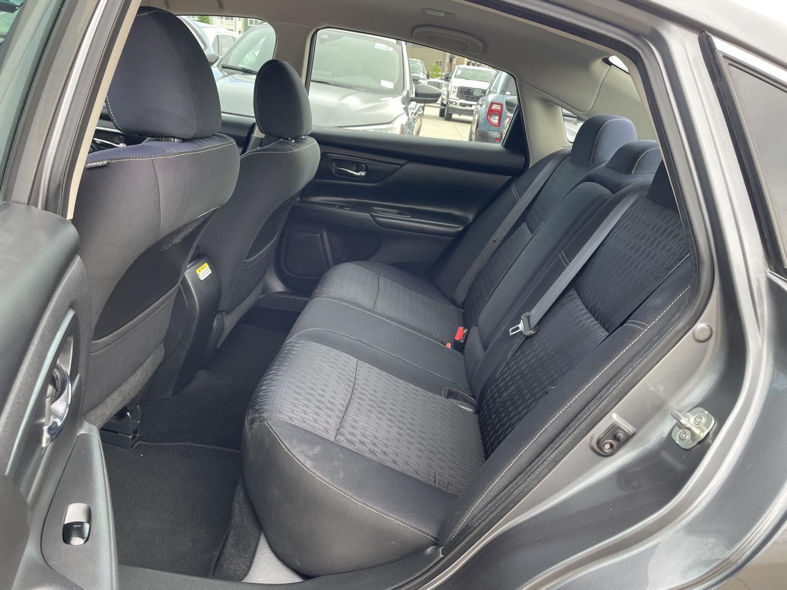 Used 2018 Nissan Altima for sale in Lincoln NE