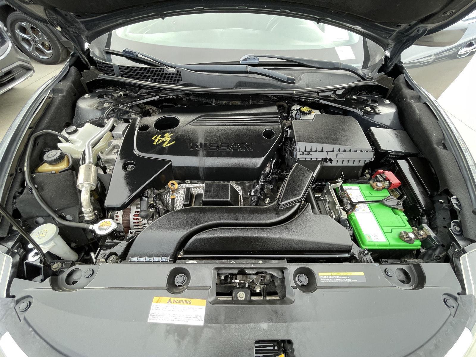 Used 2018 Nissan Altima for sale in Lincoln NE