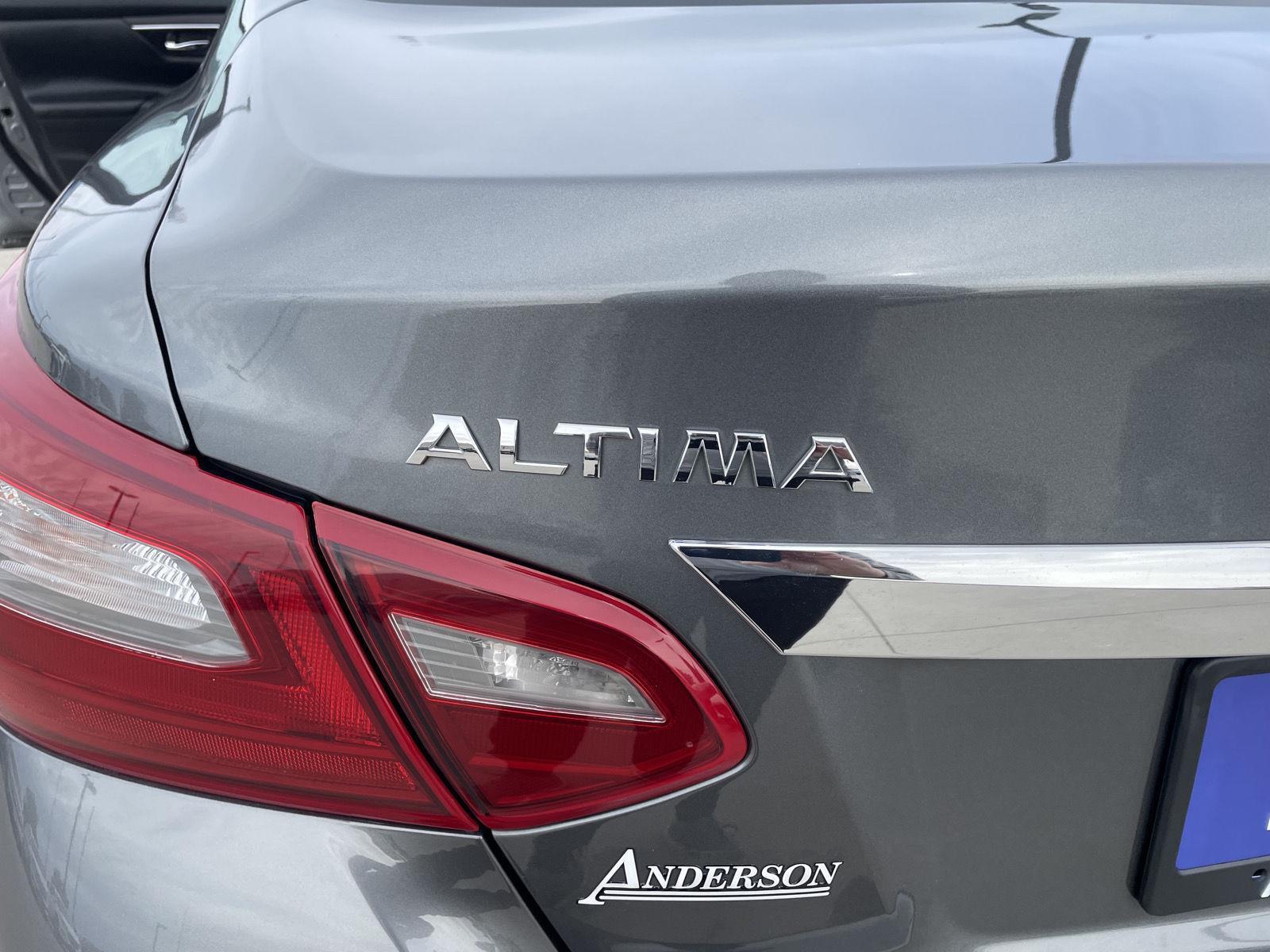 Used 2018 Nissan Altima for sale in Lincoln NE