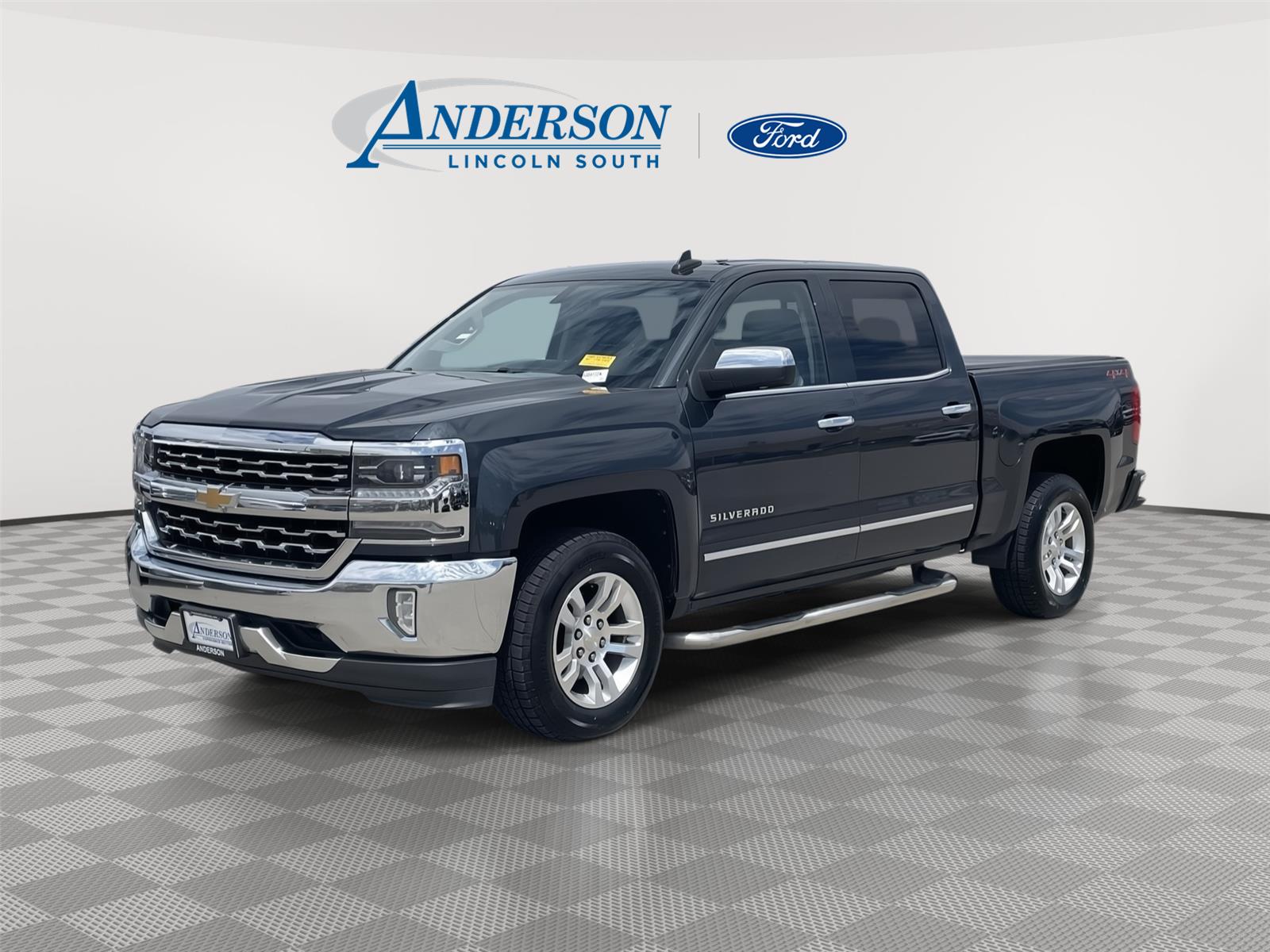 Gray (Graphite Metallic) 2018 Chevrolet Silverado 1500 Pickup Truck Four-Wheel Drive 6-Speed Automatic