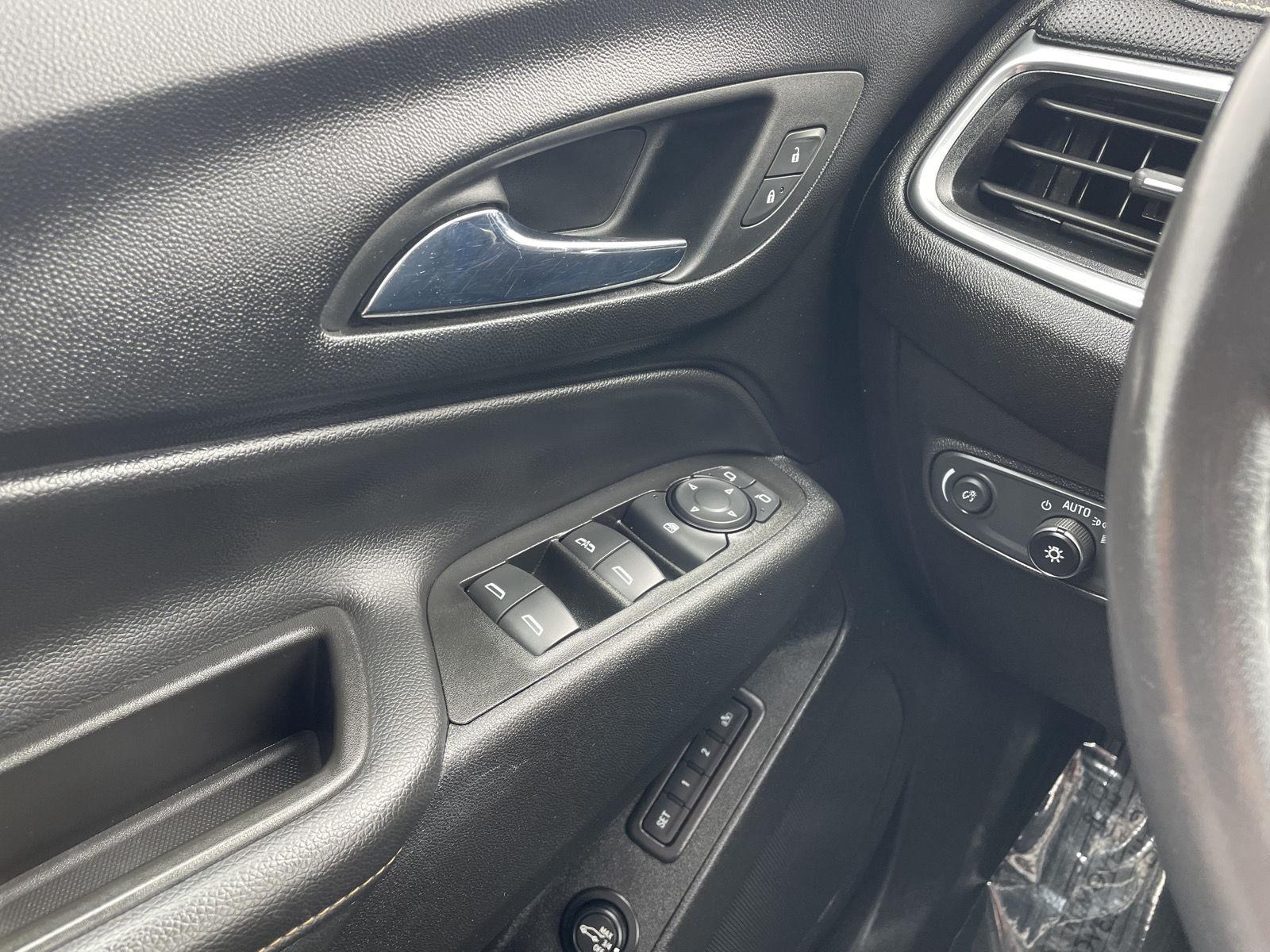 Used 2020 Chevrolet Equinox for sale in Lincoln NE
