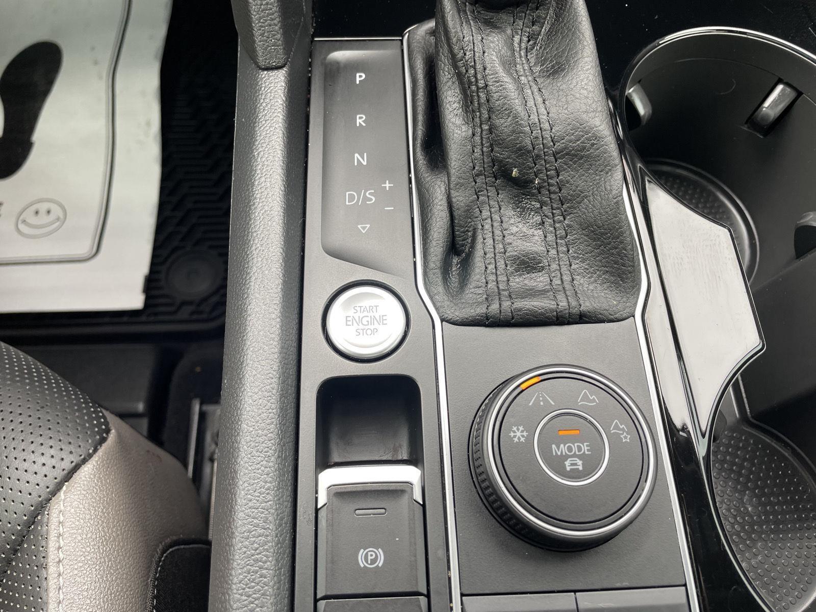 Used 2021 Volkswagen Atlas for sale in Lincoln NE