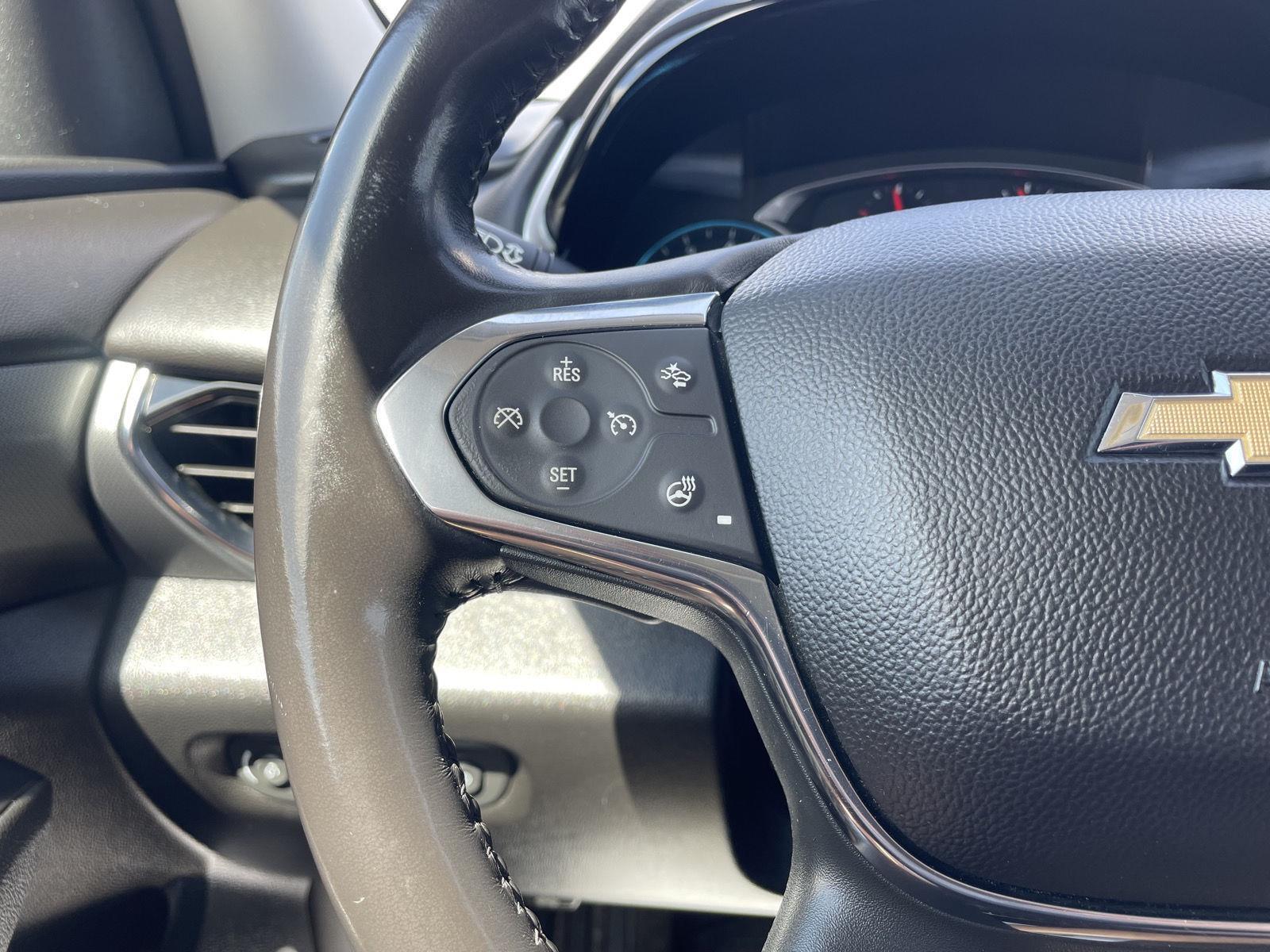 Vehicle photo 13