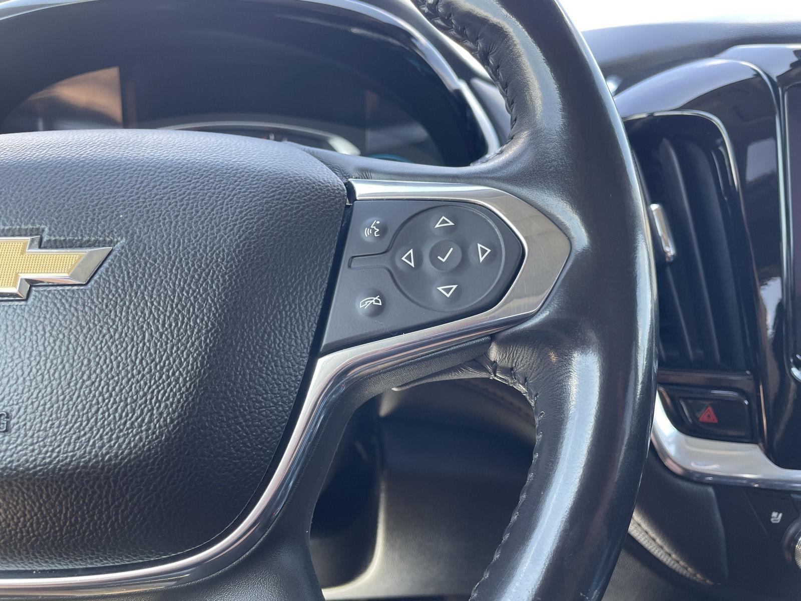 Vehicle photo 14