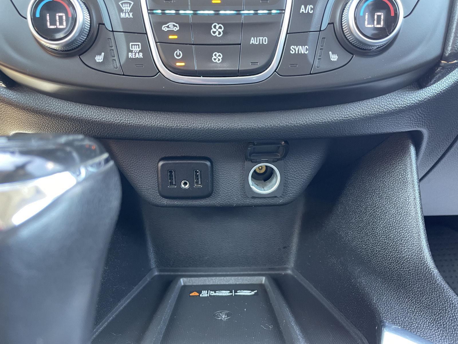 Vehicle photo 34