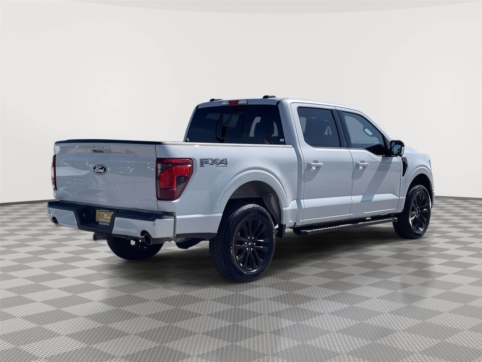 Vehicle photo 7