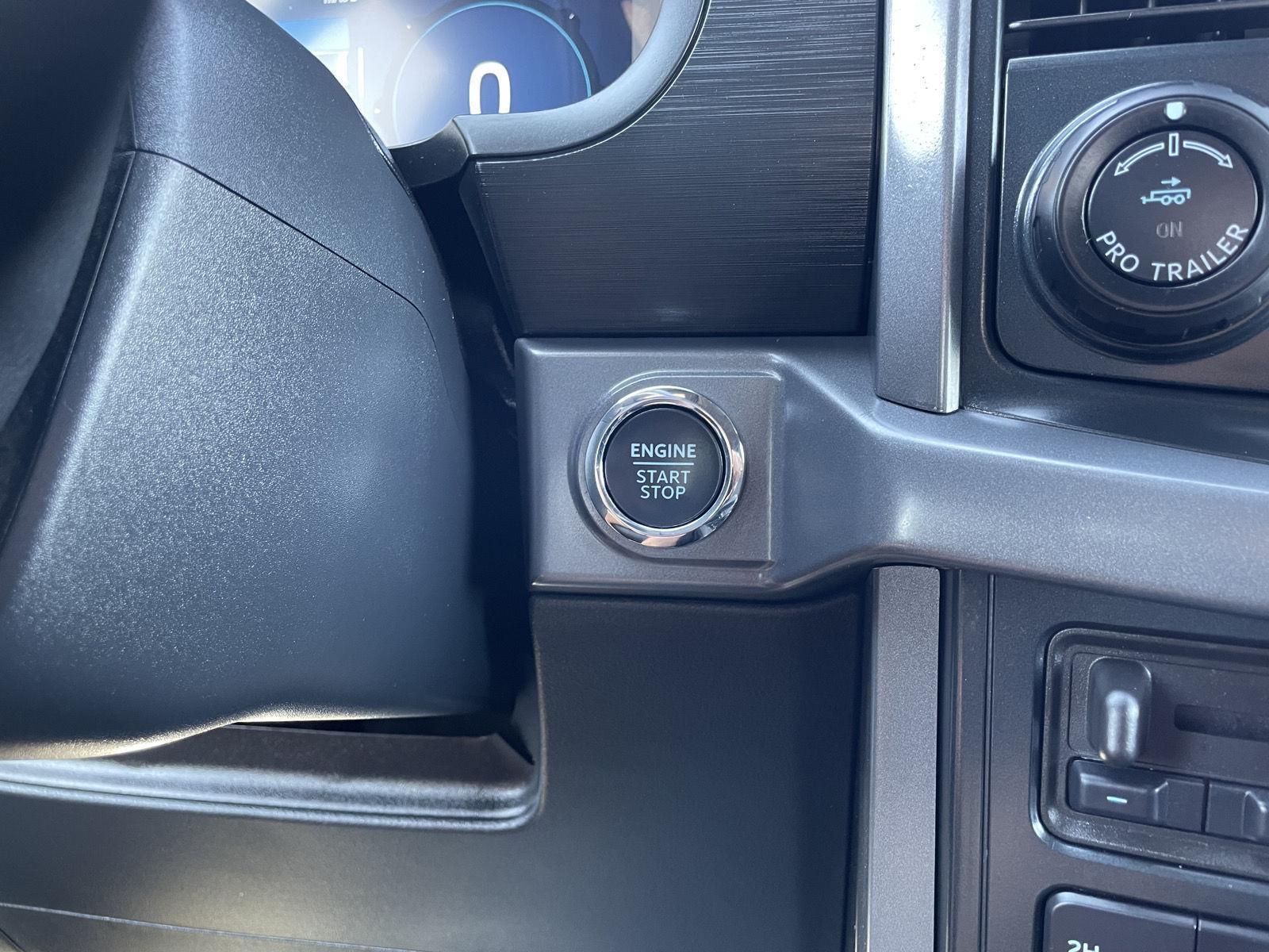 Vehicle photo 26