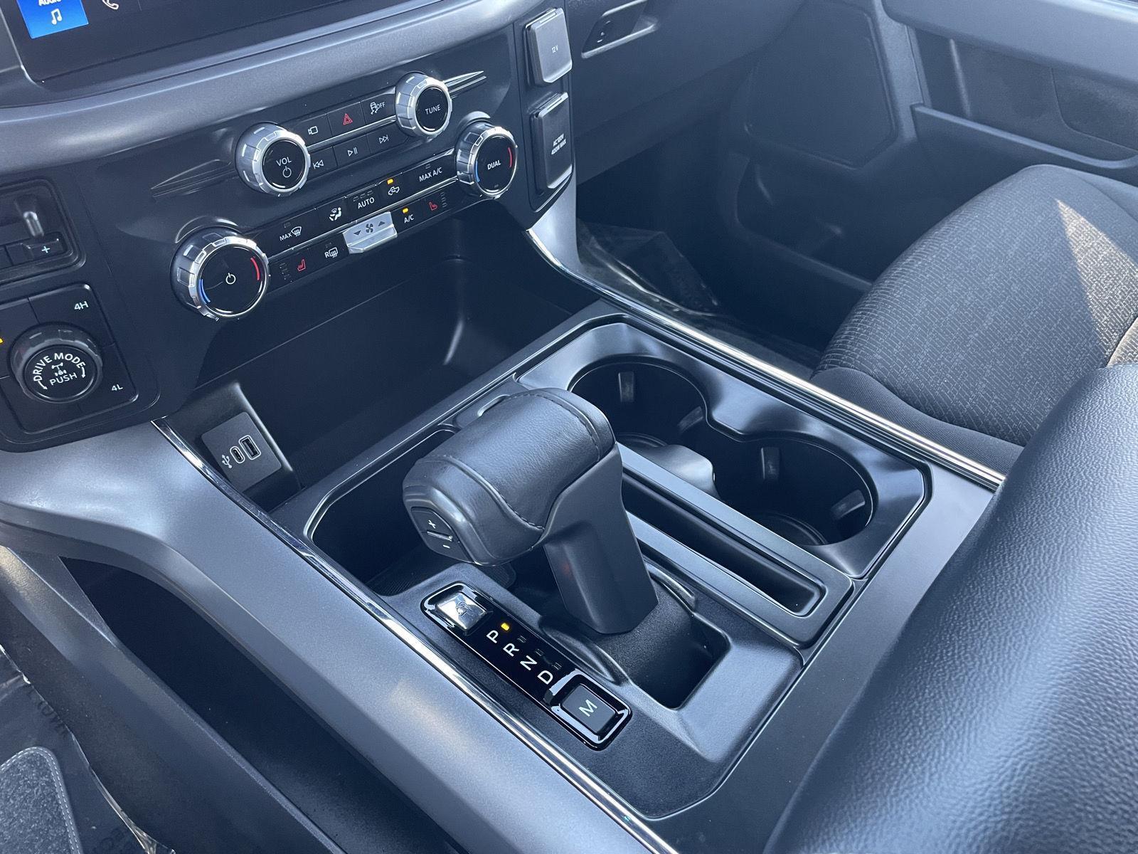 Vehicle photo 34