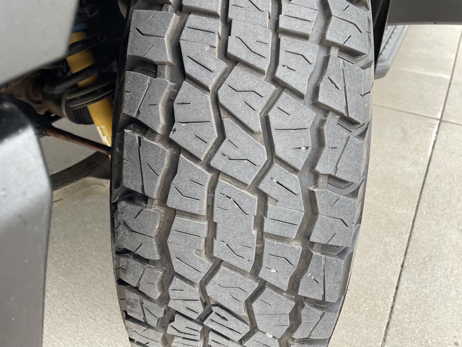 Vehicle photo 11