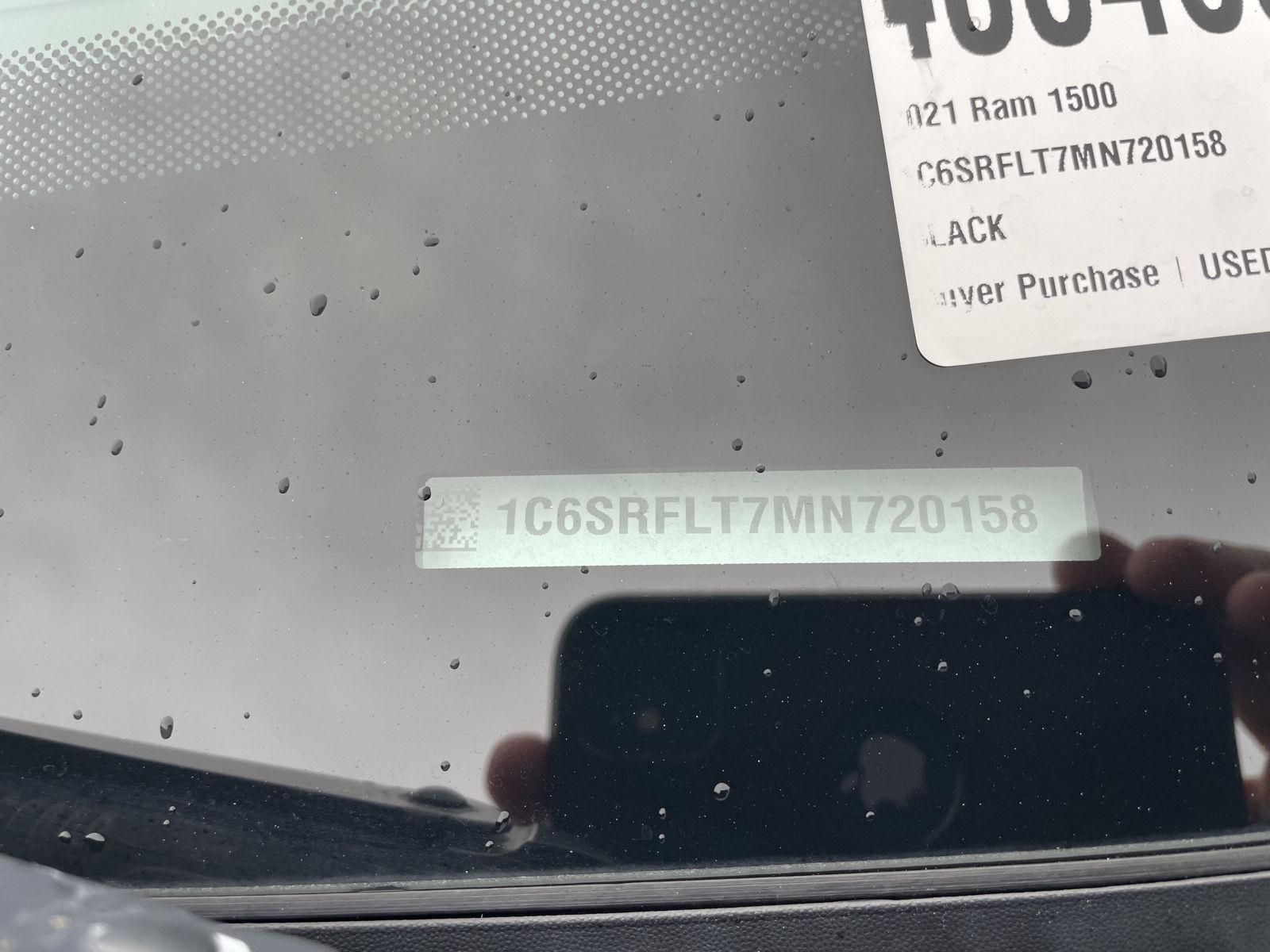 Vehicle photo 33
