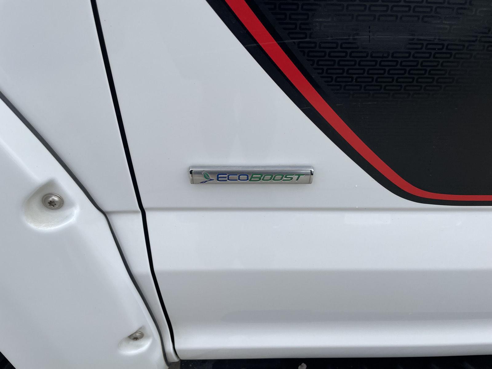 Vehicle photo 40