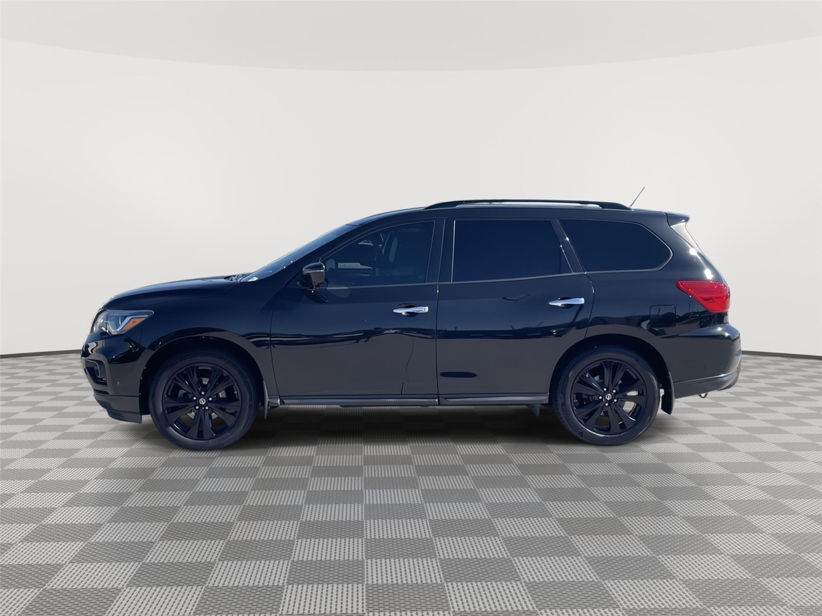 Used 2018 Nissan Pathfinder for sale in Lincoln NE