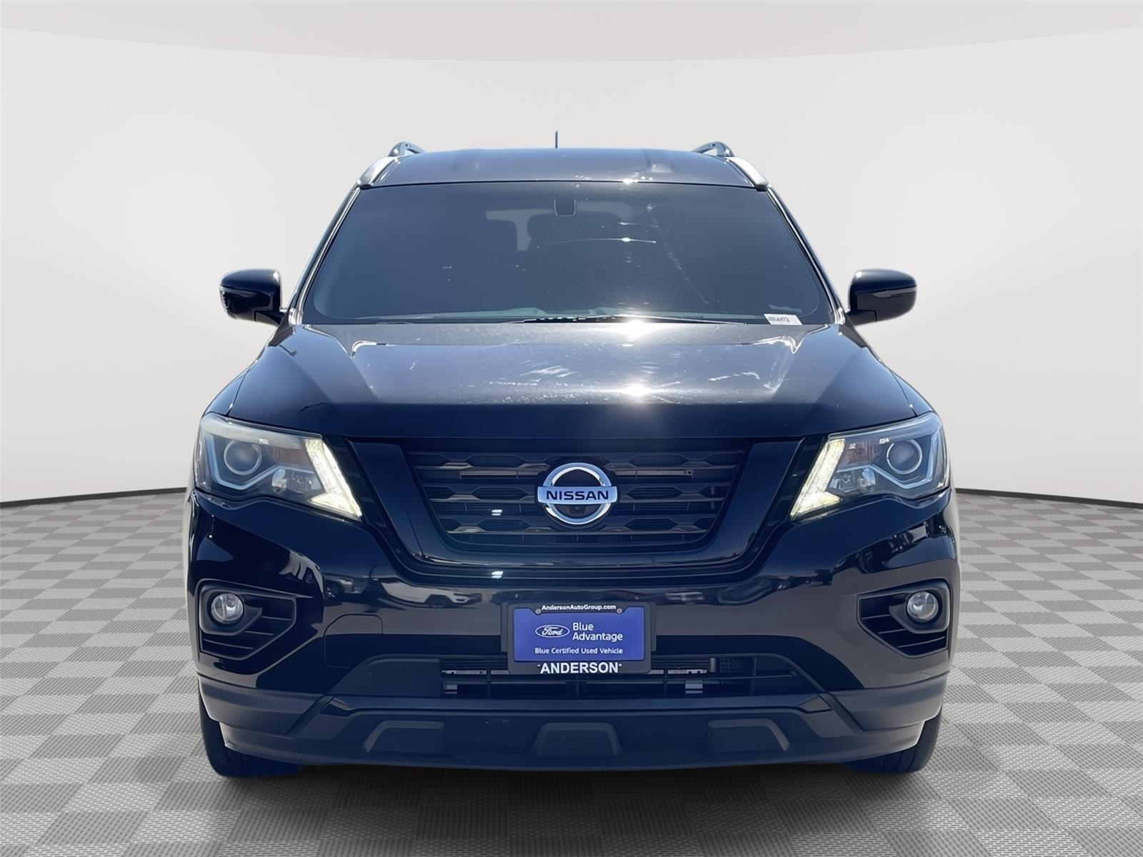 Vehicle photo 4