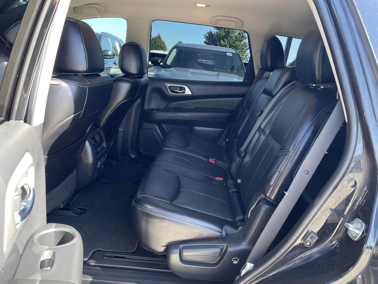 Used 2018 Nissan Pathfinder for sale in Lincoln NE