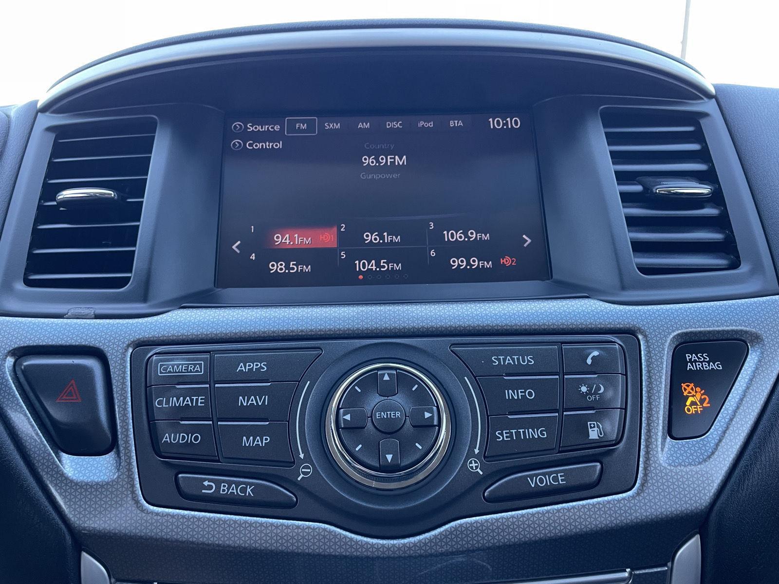 Vehicle photo 28