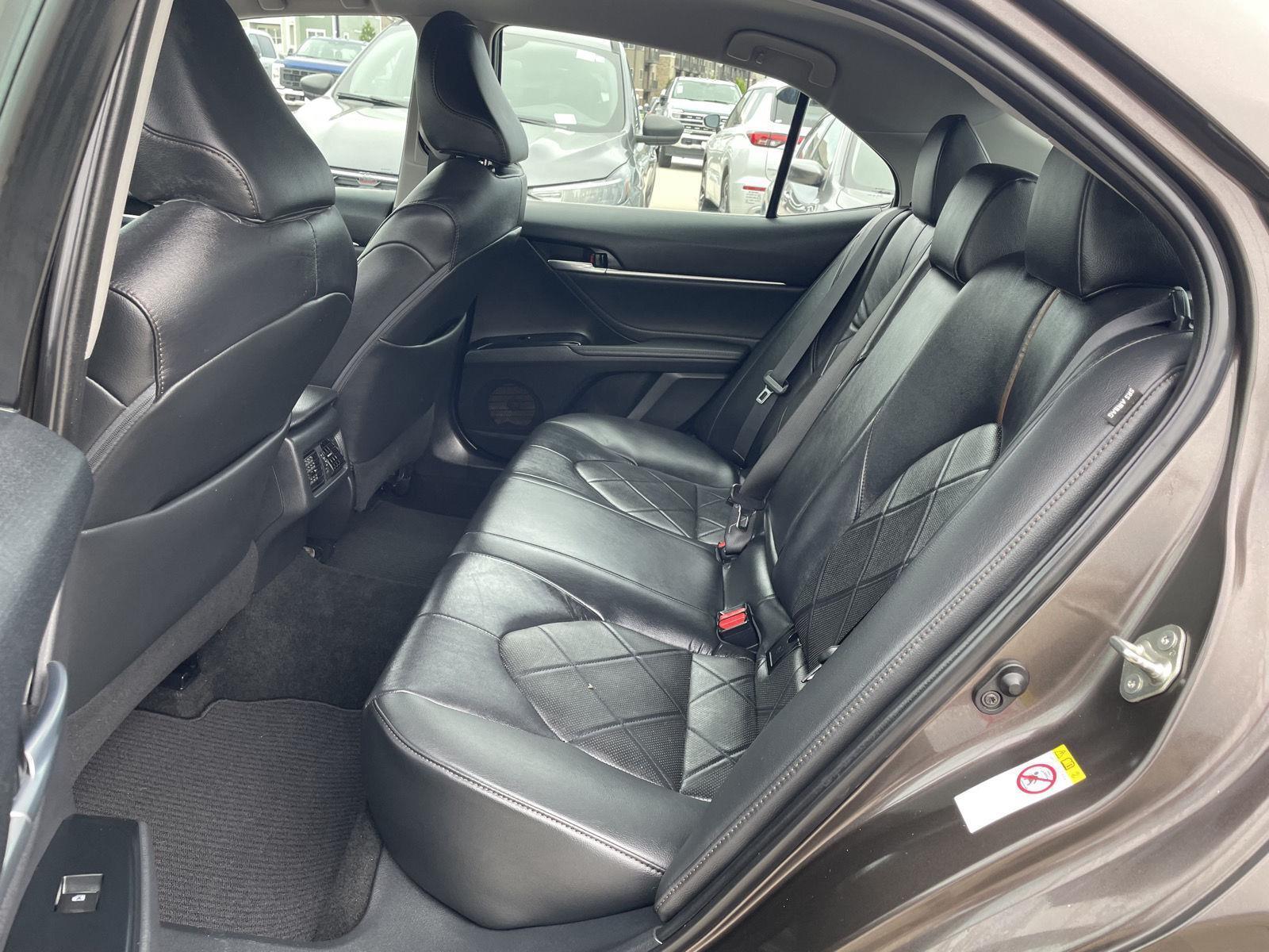 Used 2018 Toyota Camry for sale in Lincoln NE